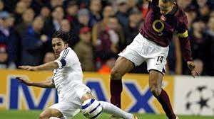 Самые новые твиты от arsenal (@arsenal2006p7): Arsenal Squeeze Real Out Eurosport