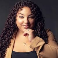 Kim Nicks's Instagram, Twitter & Facebook