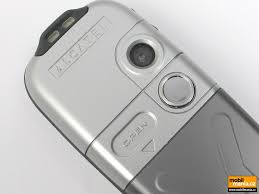 Alcatel OT 556: všechno hezky zaoblíme ...