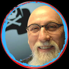 Digital marketing expert and podcaster helps creators with livestreaming