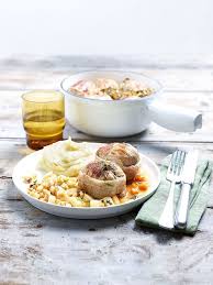 Paupiettes De Veau Braisees Puree De Panais Et Estragon Cerneaux De Noix Recettes De Cuisine Recettes De Cuisine Illustrees Et Paupiette De Veau