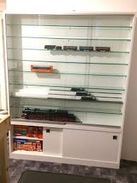 Modelleisenbahn Vitrine Selber Bauen Der Modellbahn Blog Vitrine Modelleisenbahn Modelleisenbahn Bauen