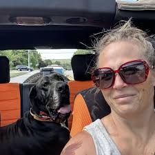 Anyone close to Auburn, AL? Looking for a male, ready by Christmas!