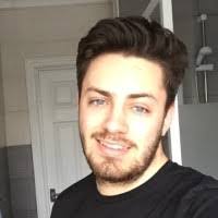 Andrew Cheeseman's Instagram, Twitter & Facebook