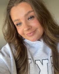 Zoë Thwaites (@zoethwaites.x) • Instagram photos and videos