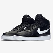 Leichtgewichtige unterstützung und typischer stil, auf dem basketballfeld und außerhalb. Nike Ebernon Mid Herren Retro Freizeit Basketballschuhe Schwarz Weiss Meinsportline De
