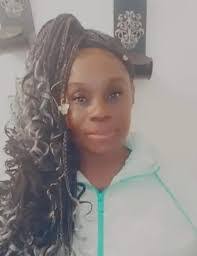 Sharron Tyler's Instagram, Twitter & Facebook