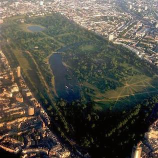 An aerial view of the expansive grounds of Hyde Park and Kensington Gardens, AI generated