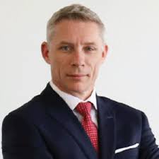 Alexander Vale's Instagram, Twitter & Facebook