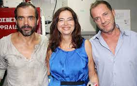 Α.μουτουση, κ.μαρκουλακησ, δ.λιγναδησ art week (18.06.19). Lignadhs Koyrkoyla To Xroniko Ths Filias Toys Mesa Apo Fwtografies News2u