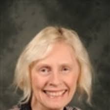 Pamela Stapleton's Instagram, Twitter & Facebook