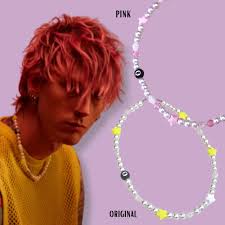 Collar de perlas y estrellas inspirado en el videoclip musical More Than  Life de Machine Gun Kelly: collar unisex punk con cuentas de perlas de MGK  y 8 bolas