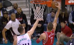 Dekker played in 35 games (3 starts) as a freshman on the wisconsin badgers. Sam Dekker Dunks On His College Teammate Slam