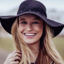 Bianca Ras & Tayor Rowell's Wedding Website