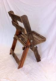 Do you have an extra plank of wood laying around? Diy Wood Pallet Folding Chair