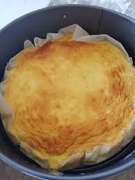 1 cawan susu cair/air suam/susu coklat. Patutlah Viral Guna 3 Bahan Aje Buat Kek Cheese Paling Mudah Resipi Nak Buat Keluarga