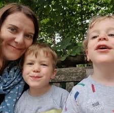 Hello, I was wondering if anyone can recommend someone who can make a cake  for children's birthday party in July? Any recommendations welcome.