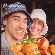 Amazon.com: RIIEYOCA 90 Degree Down Angle UHD 4K Micro HDMI Male to HDMI  Male 18Gbps High Speed 2.0 Extender Coiled Cable Supports  4K@60Hz,1080p,ARC,3D,for Laptop,DVRs,HDTV,Roku Ultra Stretchable to  1.5M/5FT : Electronics