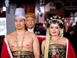 Apa yang terjadi setelah pernikahannya dengan ayuna? Syarat Menikah Yang Perlu Kamu Ketahui Sebelum Ke Kua