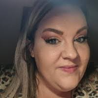 Lauren Stott's Instagram, Twitter & Facebook