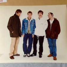 Nel 2014, per la serie chasing the sun di big brother recordings, fu annunciata la ristampa dei primi tre album degli oasis in edizioni rimasterizzate e con contenuti bonus rari ed esclusivi. Oasis Fine Art Print Liam Gallagher Noel Gallagher Etsy