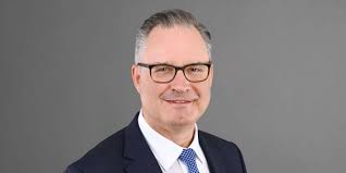 Fisch Asset Management verstärkt Vertrieb