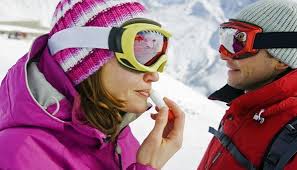 Der erste sonnenschutz für die lippen, der sich wie ein normaler lippenpflegestift anfühlt und auch so aussieht. Der Richtige Sonnenschutz Fur Wintersportler