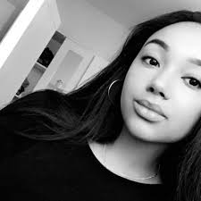 Sienna Marsh (@yagurlsienna)