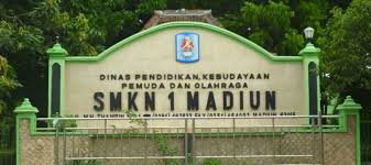 Aplicația google drive este integrată în dispozitivele chromebook, astfel încât se face backup automat pentru fișierele și fotografiile create de dvs. Smk Negeri 1 Madiun