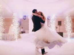Damit es eine geile hochzeitsparty wird. Der Dj In Bamberg Forchheim Umgebung Fur Hochzeiten Geburtstage Veranstaltungen Co
