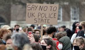 'kill the bill' protests spill over into violence in bristol. Jde8a8br9c Rom