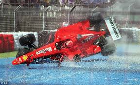La formule 1, communément abrégée en f1, est une discipline de sport automobile considérée comme la catégorie reine de ce sport.elle a pris au fil des ans une dimension mondiale et elle est, avec les jeux olympiques et la coupe du monde de football, l'un des événements sportifs les plus médiatisés. The Best F1 Crash Compilation Of Michael Schumacher Ferrari Benetton Renault Video Dailymotion