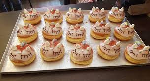 Cafe Alte Sagerei Cafe Hochzeitstorten Und Eis Nordheide Hochzeitstorte Lebensmittel Essen Dessert Ideen