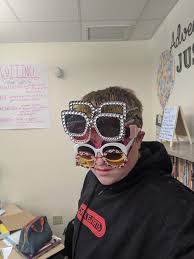 The album soon became his first hit album, reaching number four on the us billboard 200 and number five on the uk albums chart. Do I Put All Of My Elton John Costume Glasses On Eltonjohn