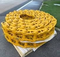 Komatsu Link Shoes - Durable Excavator Spare Parts