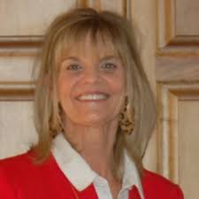 Carolyn Garber's Instagram, Twitter & Facebook