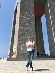 Çanakkale şehitler abidesi' nin boyu 41.7 m. Canakkale Sehitligi Nerede Nasil Gidilir Hakkinda Bilgi Gezicenga Com