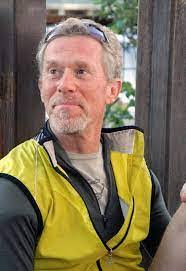 Laura Willardson's Instagram, Twitter & Facebook