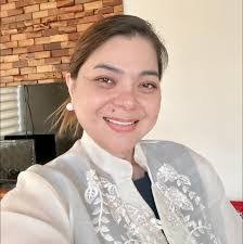 Ivey Reyes's Instagram, Twitter & Facebook