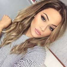 Alicia Studer's Instagram, Twitter & Facebook