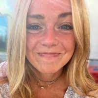 Janelle Pace's Instagram, Twitter & Facebook