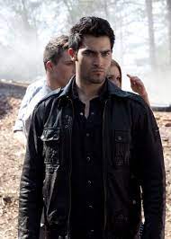 Pin By Clifford Carlton On Tyler Derek Tyler Hoechlin Derek Hale Derek