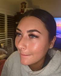 Hey just wondering if anyone has any volume lash appointments left for  tonight or possibly the morning? The sooner the better. My lashes didn't  last and have about 2 hanging