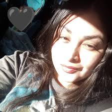 What does the river at Memorial Park in Uvalde look like?