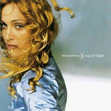 Seit über 30 jahren ist madonna die unangefochtene queen of pop und mit über 380 millionen verkauften tonträgern die erfolgreichste sängerin der welt. Ray Of Light Madonna Amazon De Musik Cds Vinyl