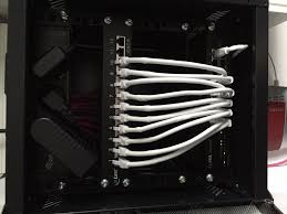 Mit festem unteren brett und aluminiumfarbenen griffen, einfach zu reinigen, verfügt über rückwand. Kaufberatung 10 Zoll Serverschrank Seite 3 Hardwareluxx