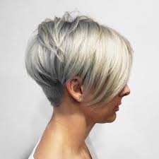 Long hair with bangs has been in style for decades now, and we're sure that this hairstyle won't go out of fashion anytime soon. 70 Cute And Easy To Style Short Layered Hairstyles