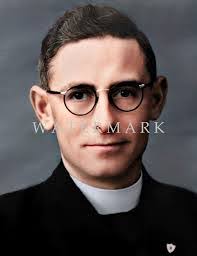 Frankie Francis's Instagram, Twitter & Facebook