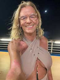 Soon To Be 40 and Single 😘🥰