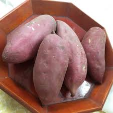 Generally, three medium russet potatoes or eight to 10 small new white potatoes equal one pound. 5 Ways To Use Korean Sweet Potatoes To Lose Weight And Feel Great Our Simplified Home